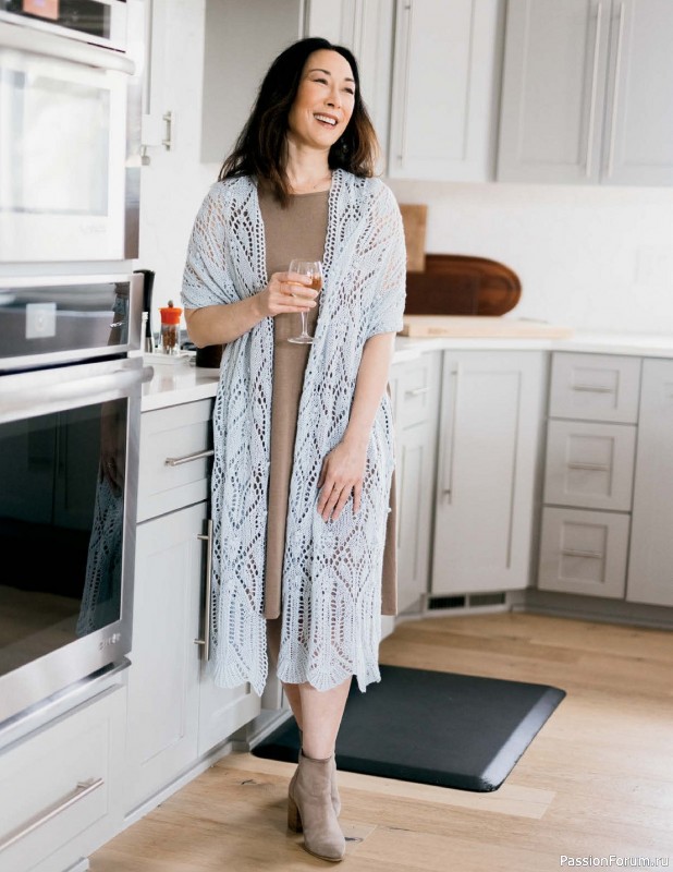 Коллекция кружевных моделей в книге «Knit Lace Patterns»