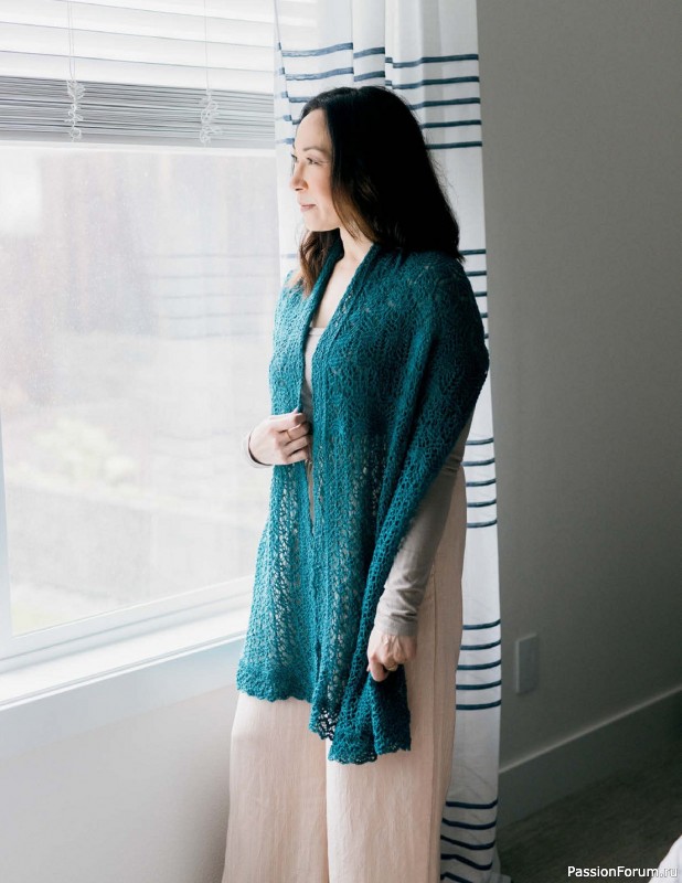 Коллекция кружевных моделей в книге «Knit Lace Patterns»