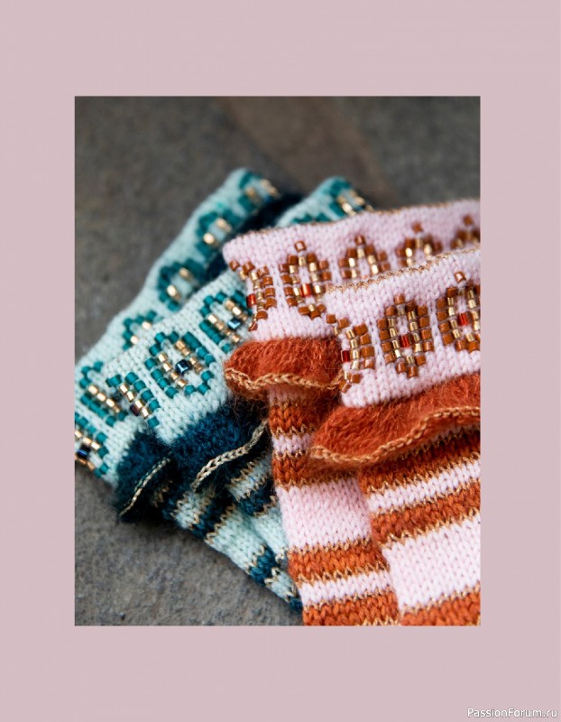 Вязаные проекты в книге «52 Weeks of Socks Vol. II»