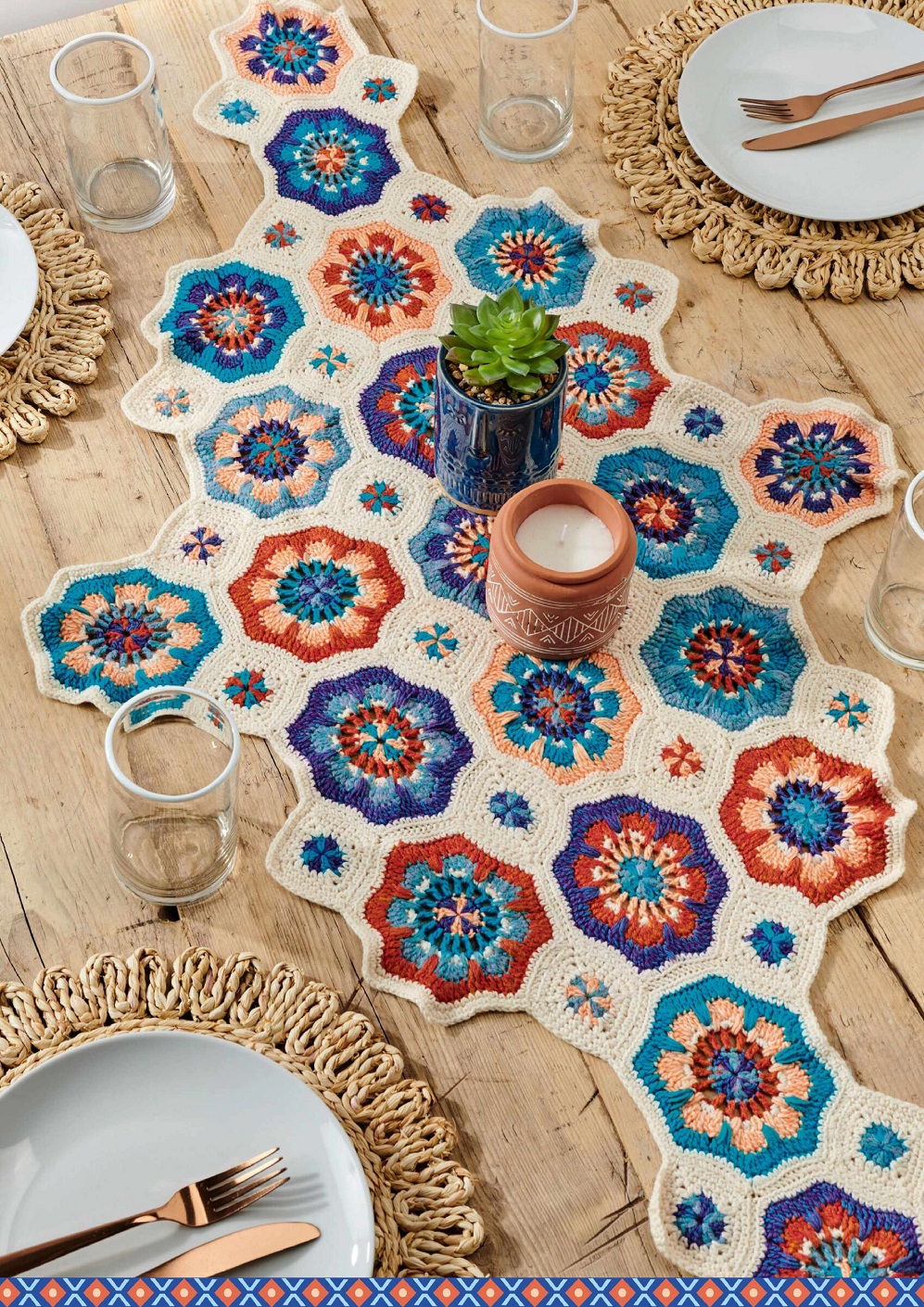 Вязаные модели для всей семьи в журнале "Simply Crochet №118 2022"