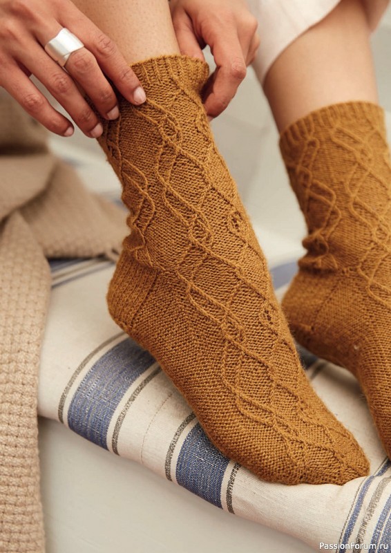 Вязаные модели в журнале «Burda Stricken №4 2020»