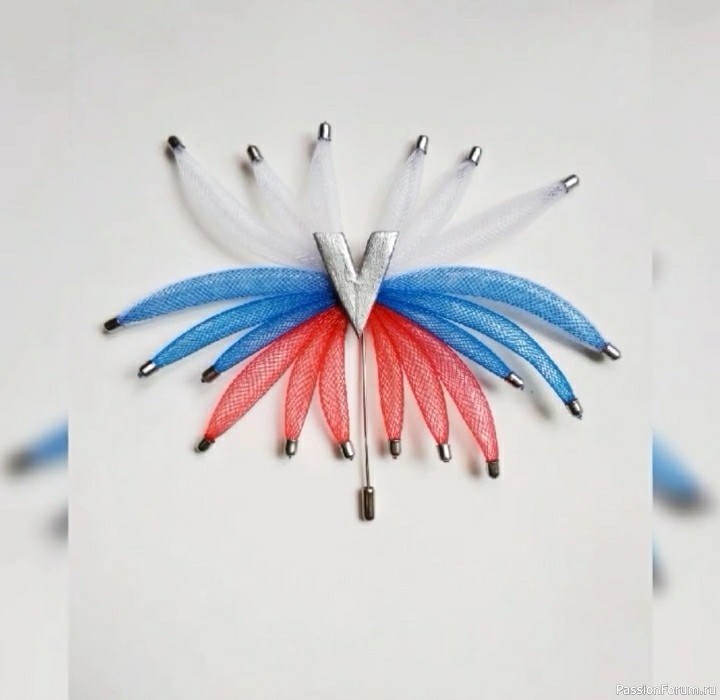 Брошь из ювелирной сетки