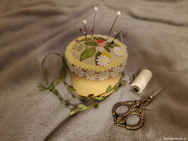 Игольница, простая коробочка для рукоделия