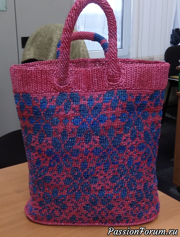 Несколько сумок крючком из пакетов
