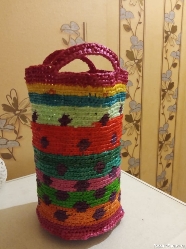 Жаккардовые сумки и коврик из пакетов