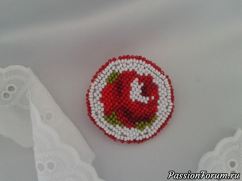 Брошь , вышитая бисером (спасибо, Маргарита!)