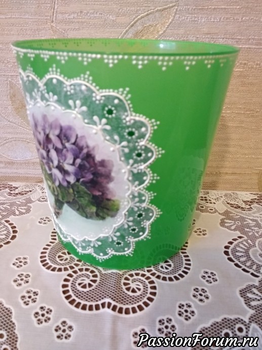 МОИ ЦВЕТОЧКИ ТО ЖЕ ПОЛУЧАЮТ НОВОГОДНИЕ ПОДАРКИ...