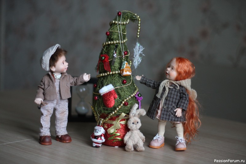 Комплект &quot;В розовом цвете&quot; и Митя, который входит в роль фотомодели.