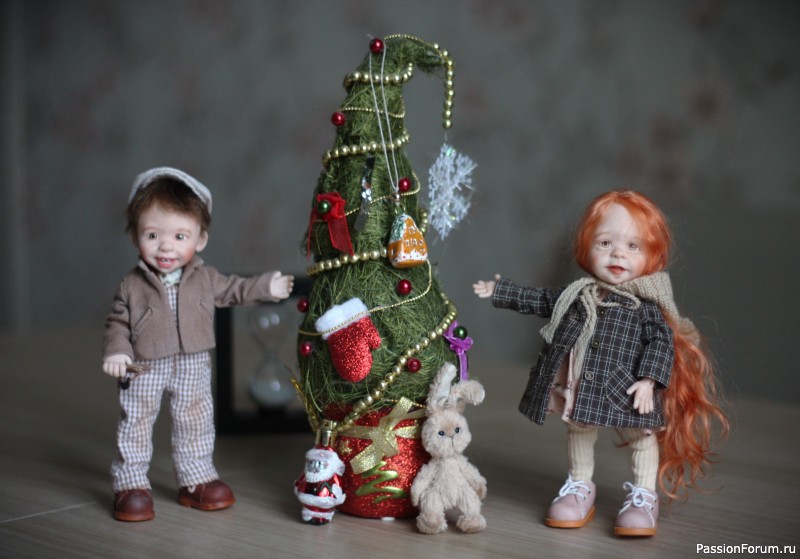 Комплект &quot;В розовом цвете&quot; и Митя, который входит в роль фотомодели.