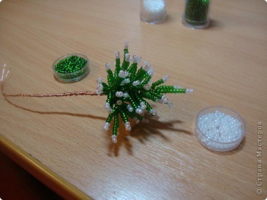 Ёлочка из бисера