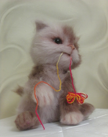 Котенок Тюзя.