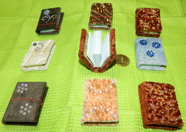Мини- мини блокнотики.