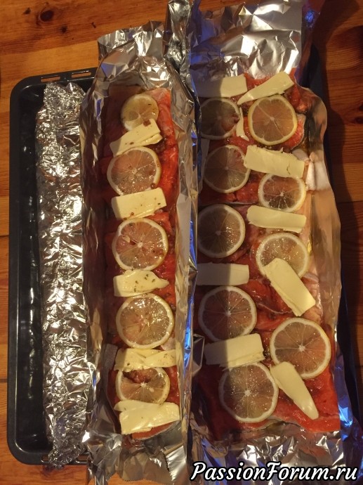 Форель, запечённая в фольге.