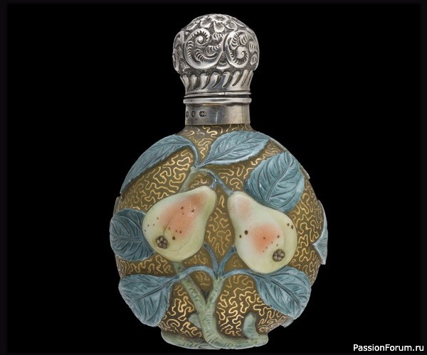 ​Флаконы фирмы Thomas Webb &amp; Sons