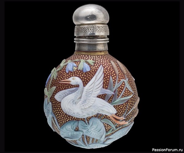 ​Флаконы фирмы Thomas Webb &amp; Sons