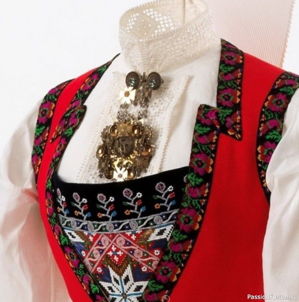 ​Солье &ndash; скандинавская брошь