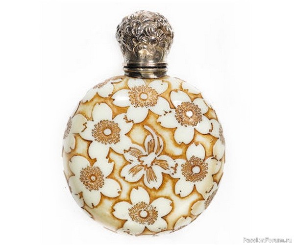 ​Флаконы фирмы Thomas Webb &amp; Sons