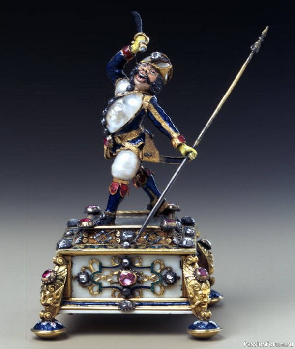 ​&laquo;Perlfiguren&raquo; Августа Сильного