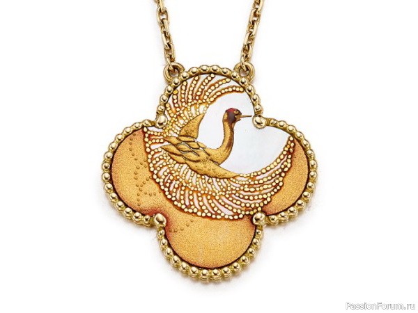 ​Van Cleef &amp; Arpels. Серия &laquo;Альгамбра&raquo;