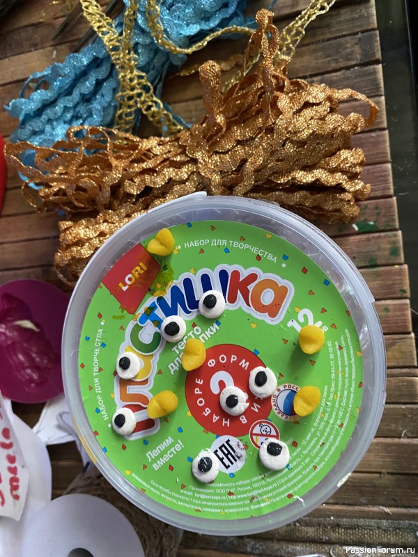Куриная семейка. Декор к Пасхе