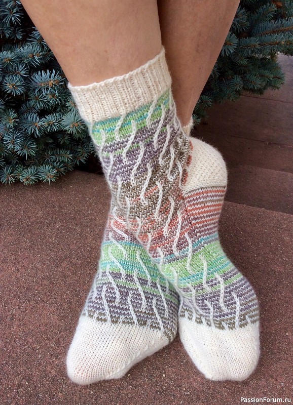 Носки спицами Faux cable Socks