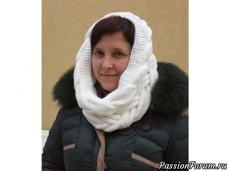 Спицами вяжу еще не все. Наконец-то преодолела страх перед косами. И связала!!!