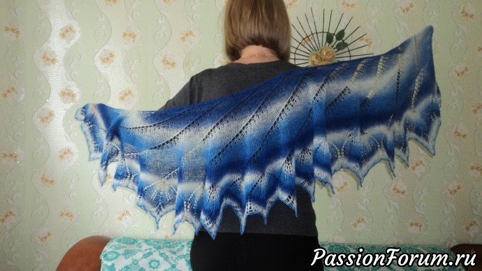 Шали, косынки, шапки, береты, и и др.