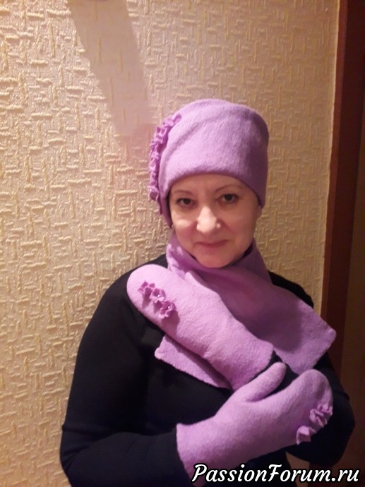 И снова головные уборы