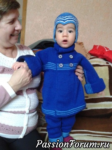 Кардиган, шапочки, пинетки для внука.