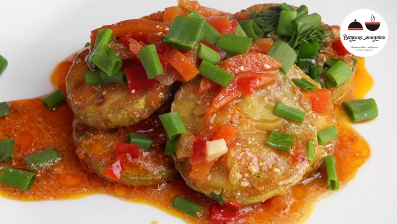 Кабачки, тушеные с овощами