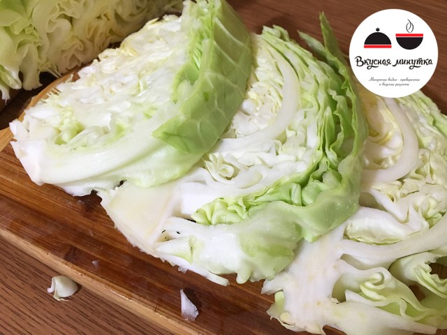 Легкая закуска из молодой капусты