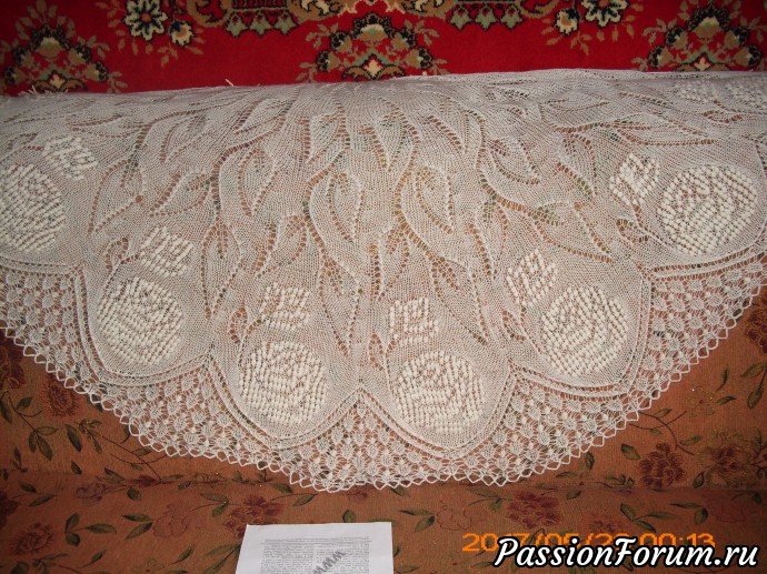 Шаль "Розовый куст"
