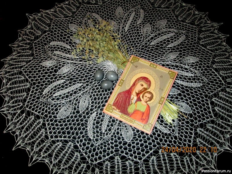 Салфетка к пасхе. Березовые сережки.