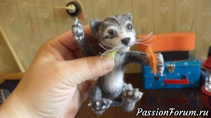 Везде коты )))