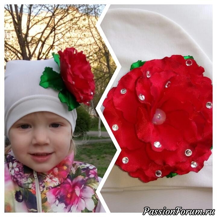 Шапочки с цветами-канзаши для доченьки