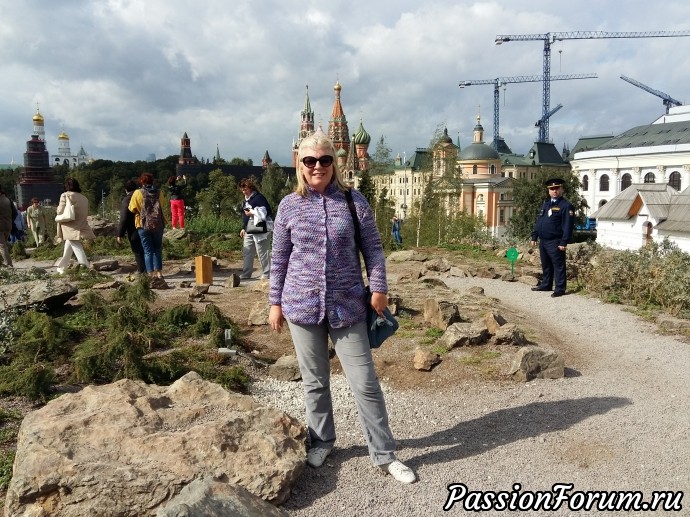 Это Москва! Была гостиница "Россия", а стал парк "Зарядье".
