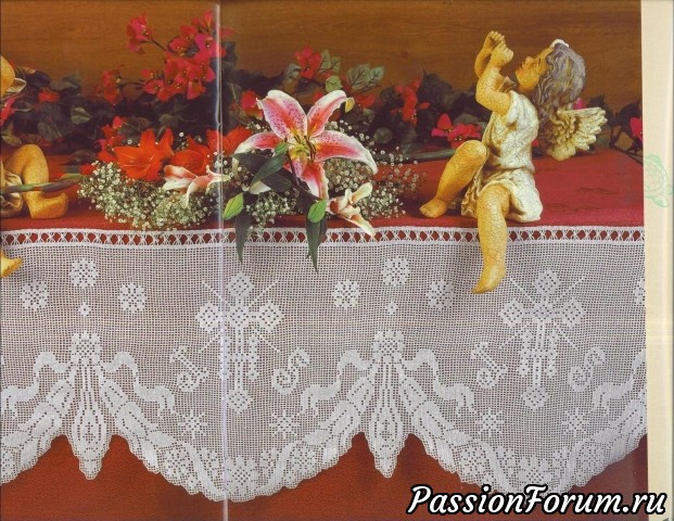 Кайма вязанная крючком.