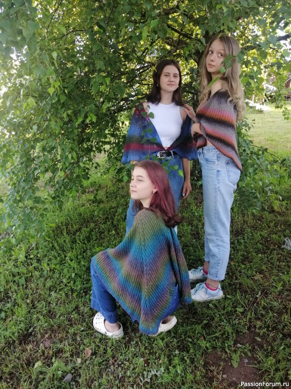 Молодость, красота, джинсы и ......рыбацкие шали