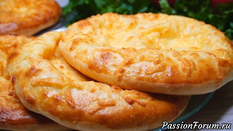 Лепешки с сыром. (Хачапури по-мегрельски)