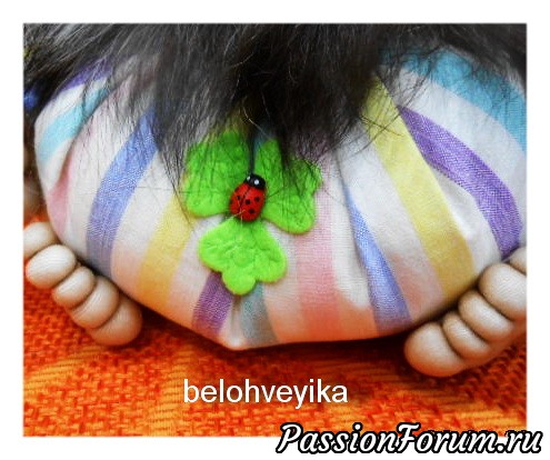 Кукла в чулочной технике