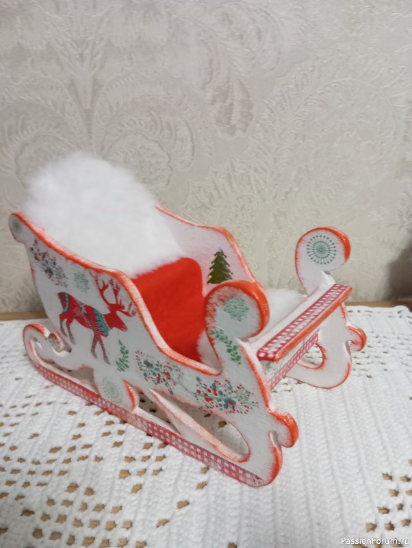 Сани Новогодние