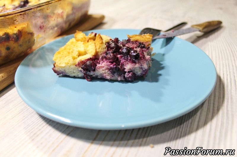 Хлебная запеканка с ягодами. Очень вкусная, сочная запеканка из хлеба и ягод