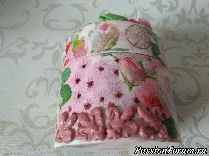 Декупаж и картонаж.