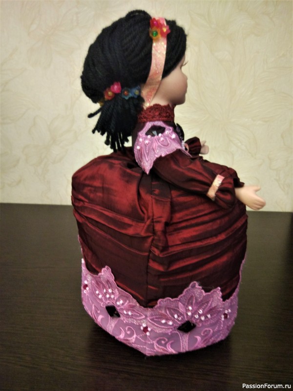 Кукла на чайник
