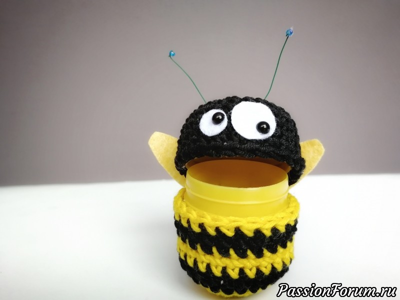 Вязаная игрушка из киндер-сюрприза