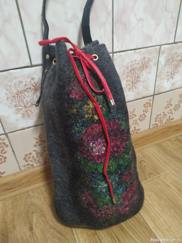 МК Сумка валяная "Подснежники"