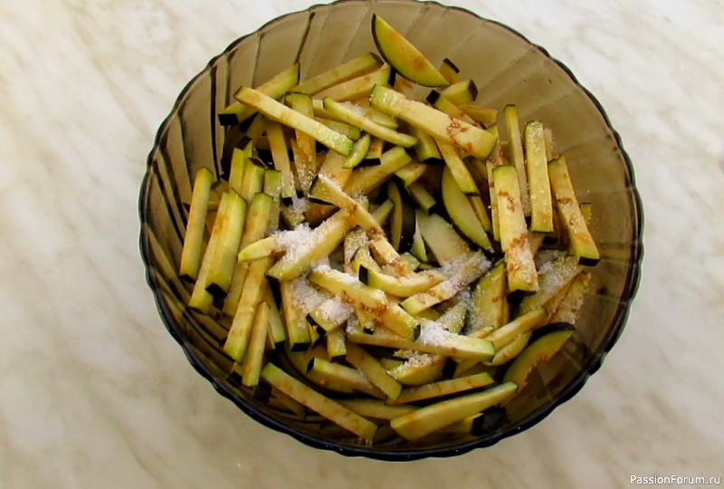 Салат из баклажанов, который полюбите сразу! Новый вкус любимых овощей