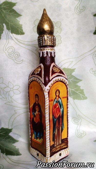 Бутылки и карандашницы