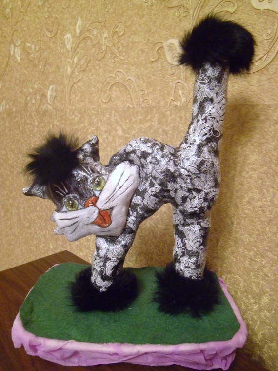 Кот. Подставка под заколки-резинки