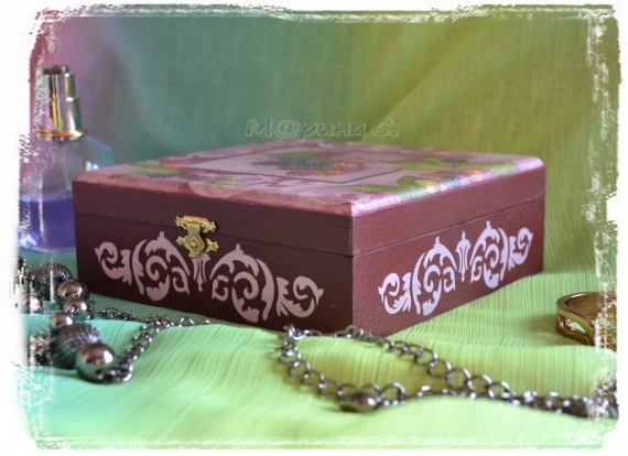 Шкатулочка &quot;Ягодная&quot;.